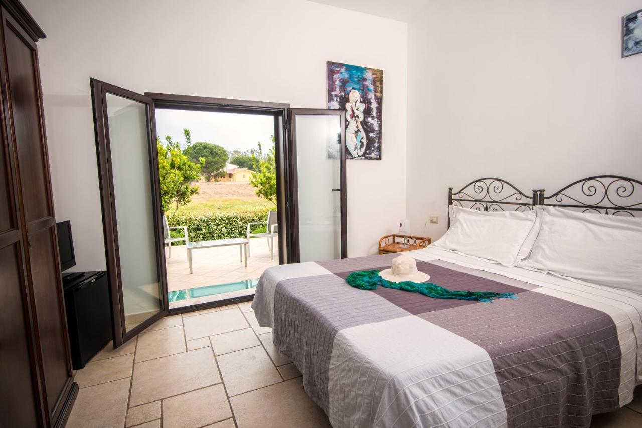 Locanda Del Pino Marina di Ginosa Bagian luar foto