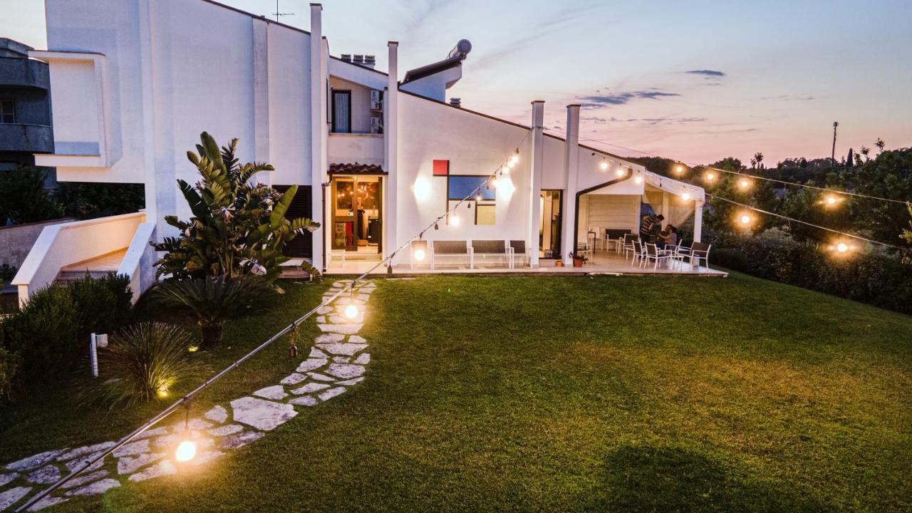 Locanda Del Pino Marina di Ginosa Bagian luar foto