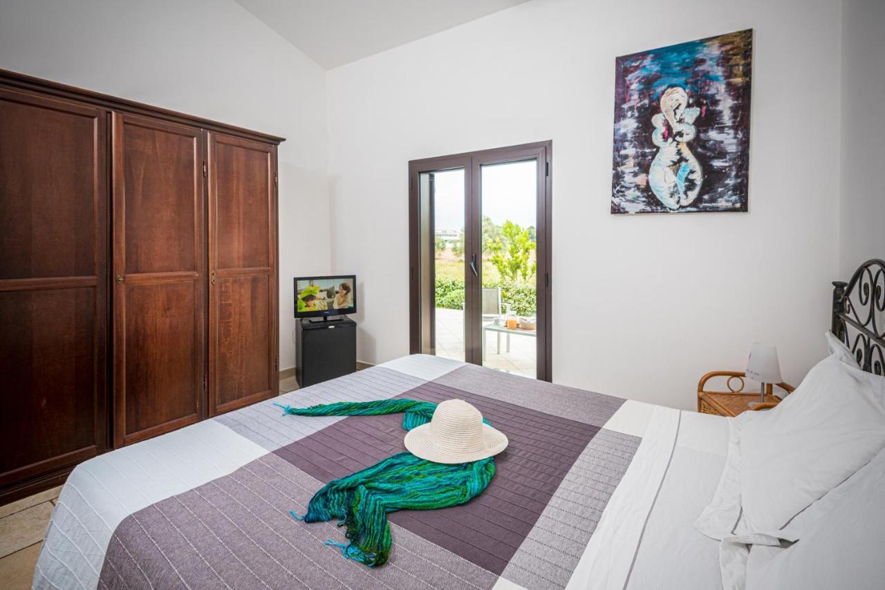 Locanda Del Pino Marina di Ginosa Bagian luar foto