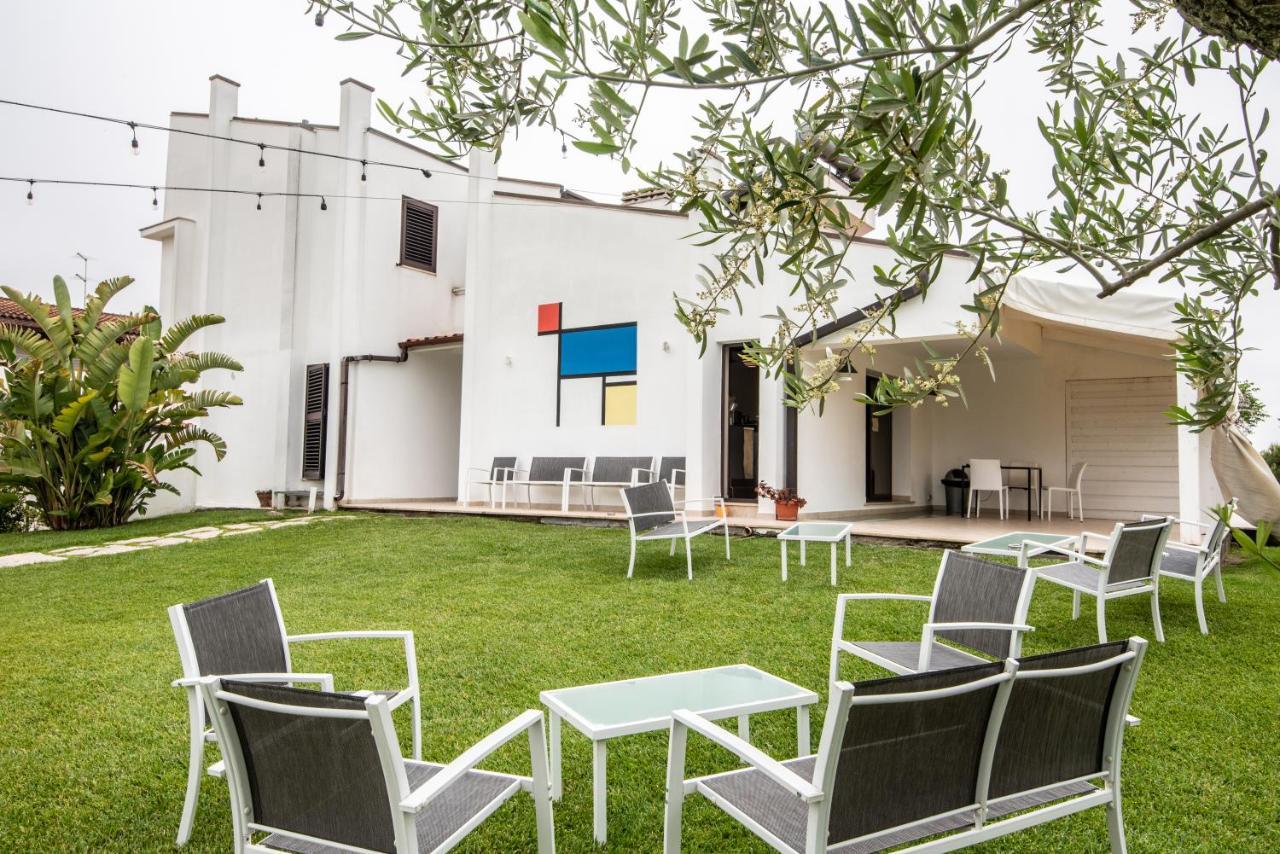 Locanda Del Pino Marina di Ginosa Bagian luar foto